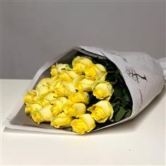 Simply Yellow Roses